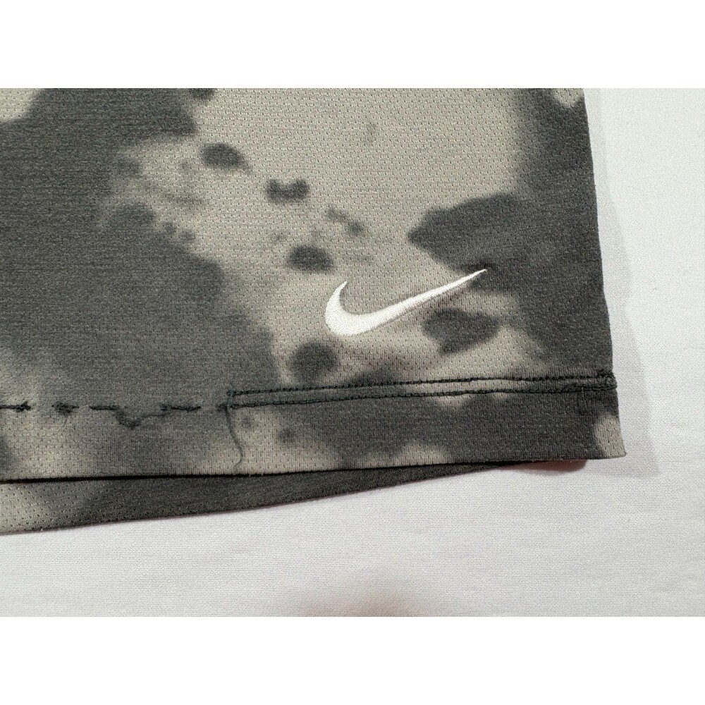 Nike T-Shirt Mens Dri-FIT All Over Print Short Sleeve Yoga Top Tie Dye Gray Sz M - Picture 3 of 12